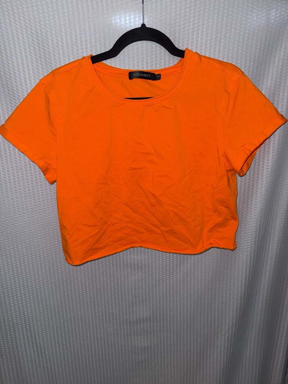 MEROKEETY Women's Crew Neck Short Sleeve Cropped T-Shirt